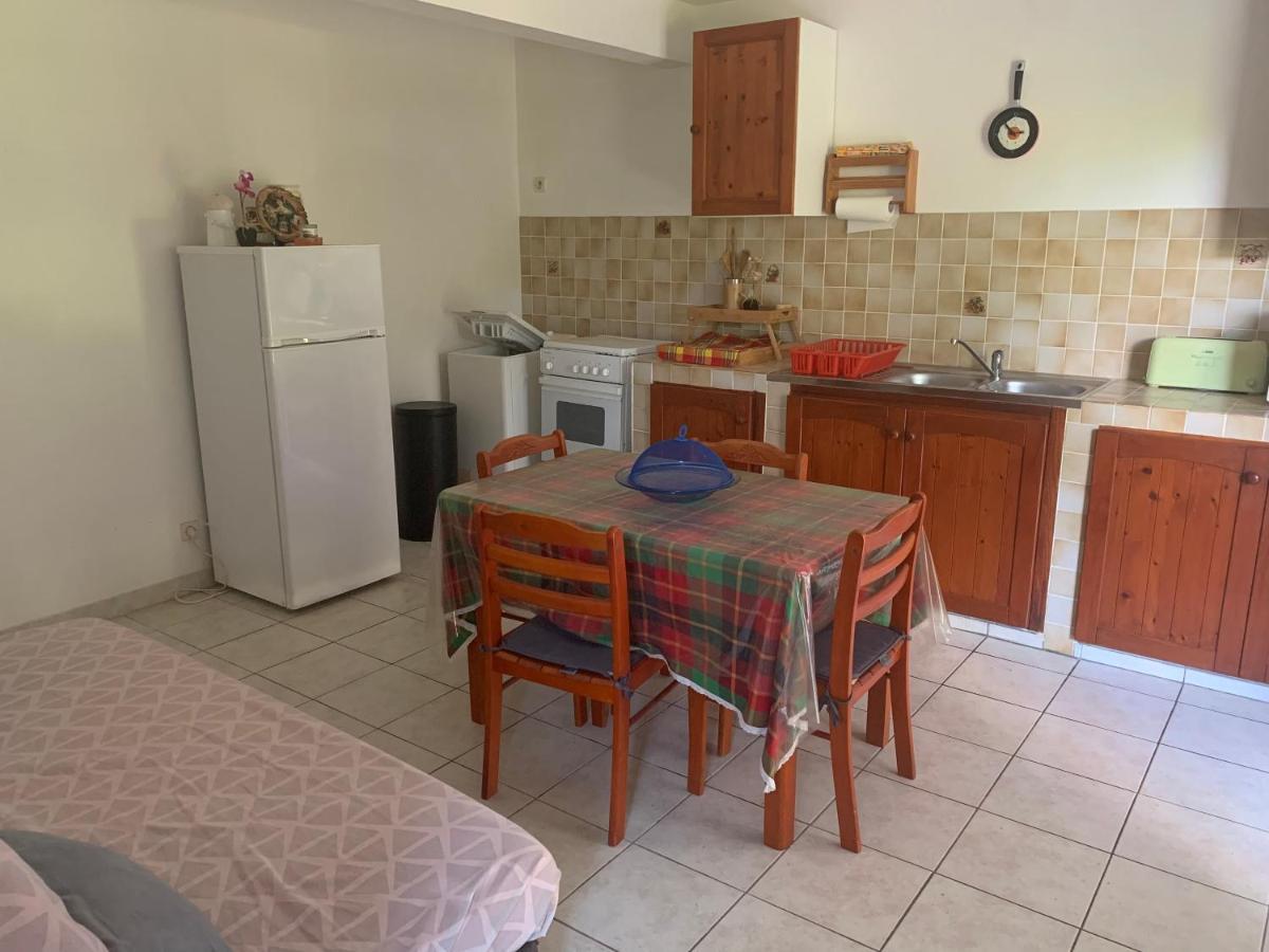 Logement Vacances Gissac Sainte-Anne Zewnętrze zdjęcie